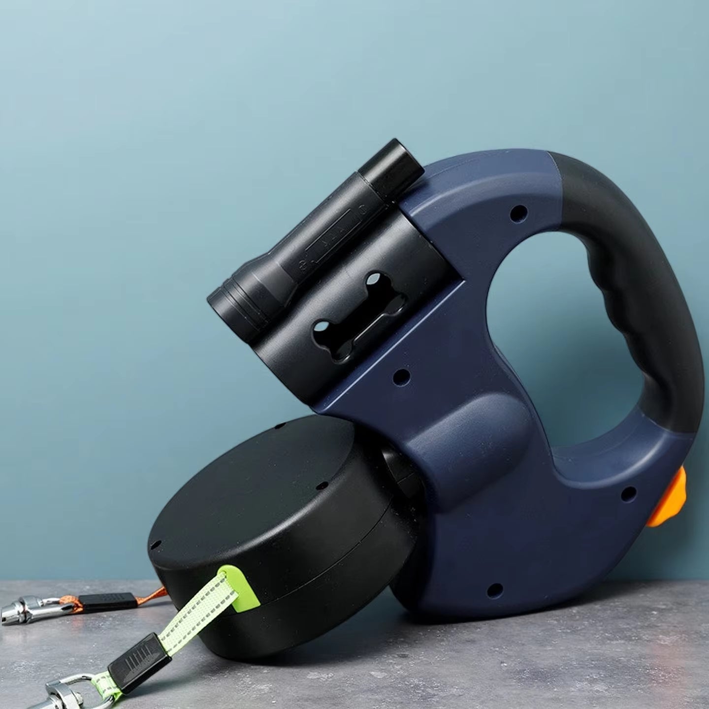 Dual Retractable Dog Leash with LED Light – 360° Tangle-Free Double Lead